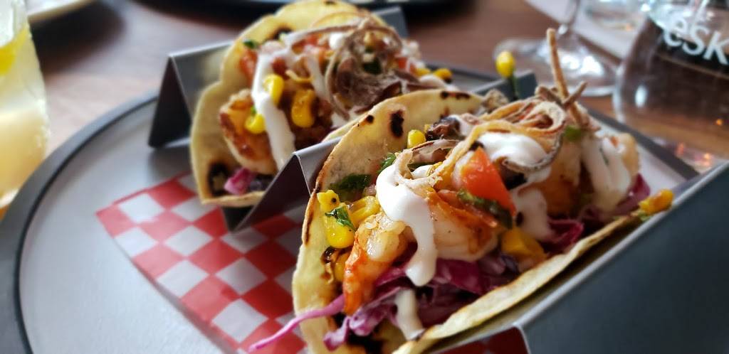 La réserve table et vin | restaurant | 1 Boulevard de Sardaigne Suite 101, Candiac, QC J5R 0L5, Canada | 4506593781 OR +1 450-659-3781