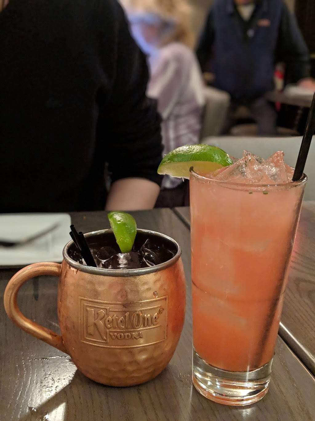 Stockholders | restaurant | 1073 Main St, South Weymouth, MA 02190, USA | 7813353100 OR +1 781-335-3100