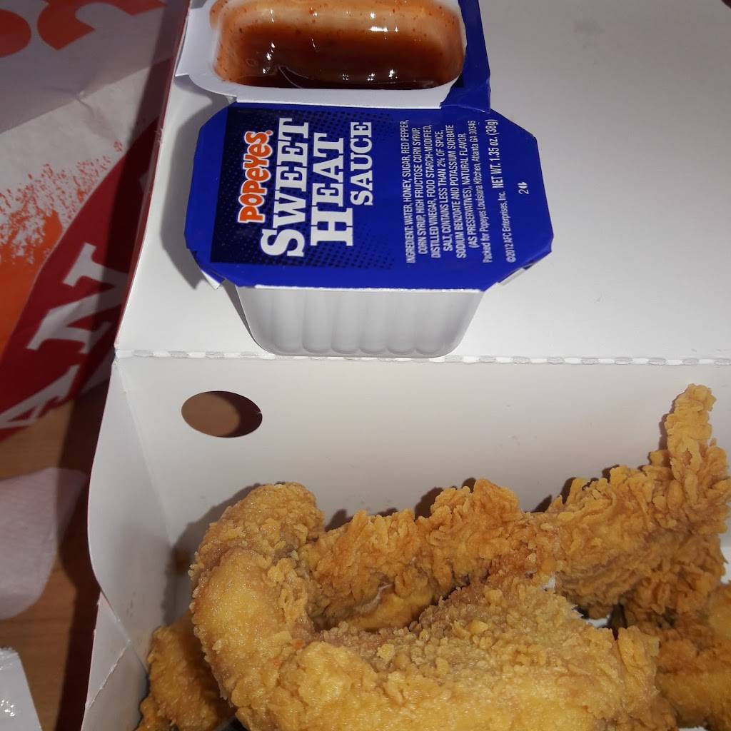 Popeyes Louisiana Kitchen | restaurant | 13808 E 14th St, San Leandro, CA 94578, USA | 5106148607 OR +1 510-614-8607