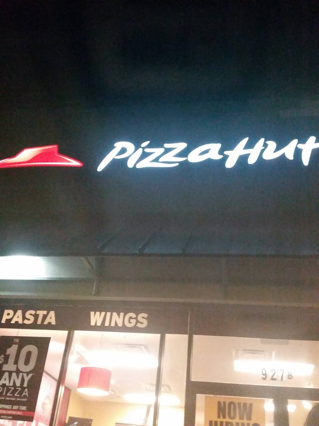 Pizza Hut | meal delivery | 929 E Lasalle St, Ville Platte, LA 70586, USA | 3373630965 OR +1 337-363-0965