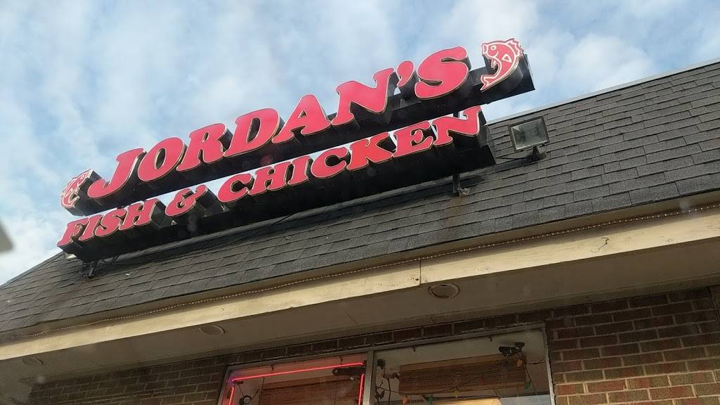Jordans Fish & Chicken | restaurant | 2081 N Emerson Ave, Indianapolis, IN 46218, USA | 3173572200 OR +1 317-357-2200