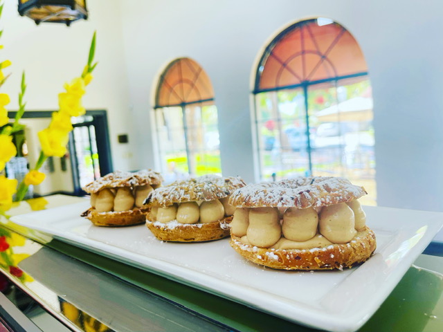 Le Parc Cafe | restaurant | 997 N Greenway Dr, Coral Gables, FL 33134, USA | 3057228785 OR +1 305-722-8785