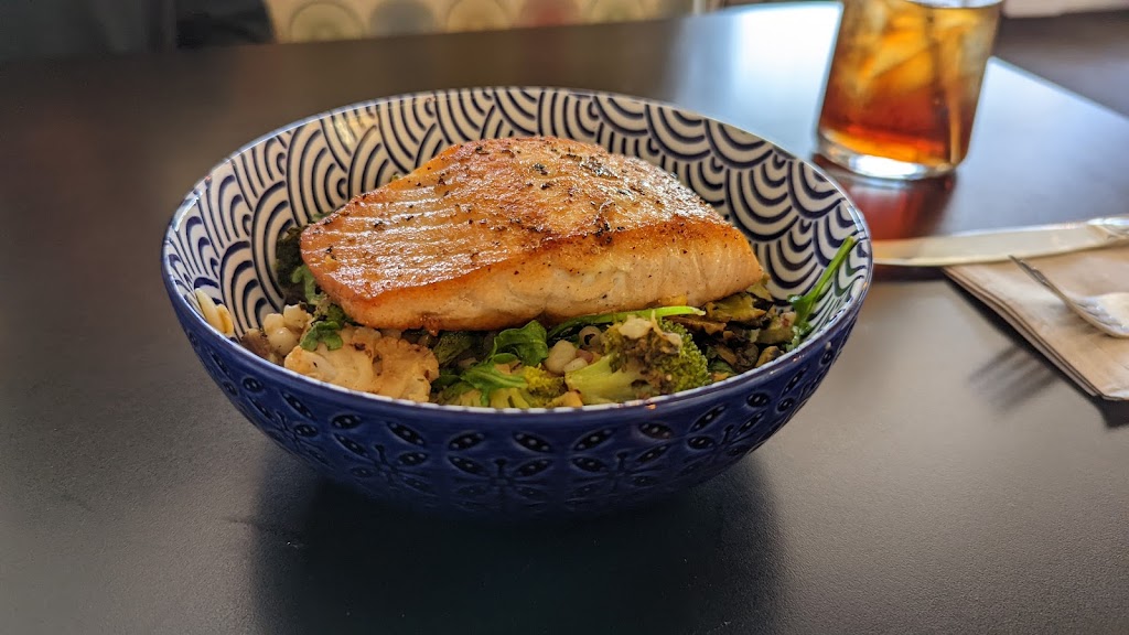 Nosh Eatery | restaurant | 1269 Bay St, Florence, OR 97439, USA | 5419975899 OR +1 541-997-5899