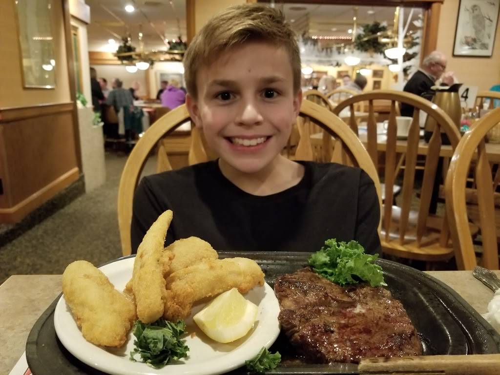 Out-O-Town Supper club | restaurant | N2161 Town Club Rd, Kaukauna, WI 54130, USA | 9207660414 OR +1 920-766-0414