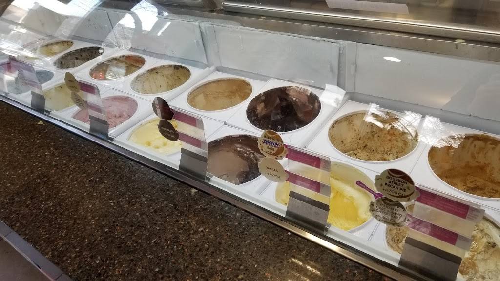 Dunkin | bakery | 383 Court St, Brooklyn, NY 11231, USA | 7187973542 OR +1 718-797-3542