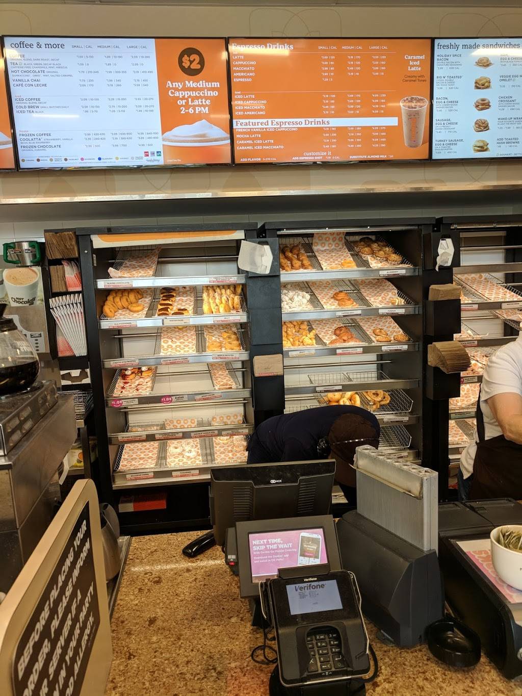 Dunkin | bakery | 825 27th Ave, Vero Beach, FL 32960, USA | 7725647455 OR +1 772-564-7455