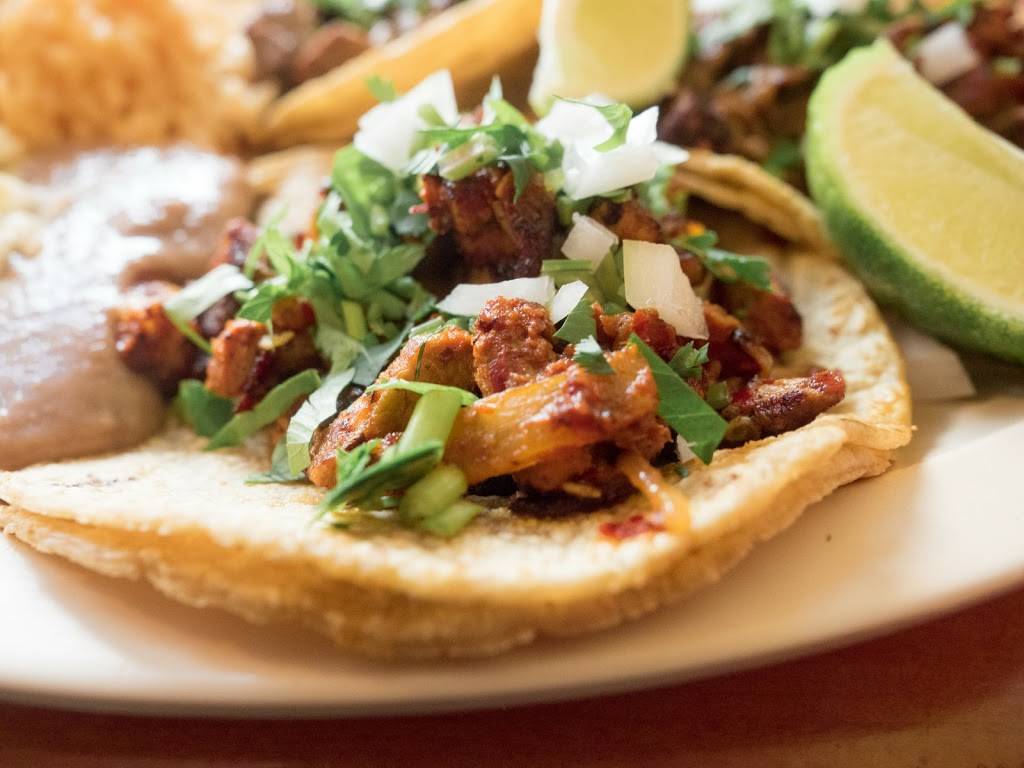 LOS FAROLES RESTAURANTE | restaurant | 3149 W Lawrence Ave, Chicago, IL 60625, USA | 7735099890 OR +1 773-509-9890