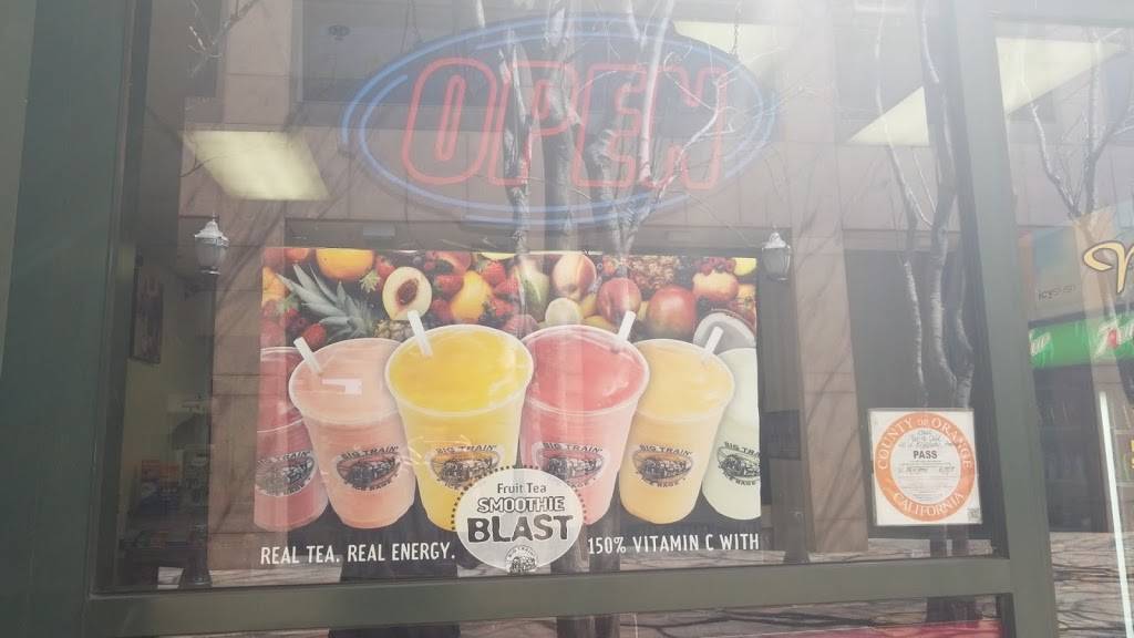 Marina Cafe | restaurant | 411 W Broadway, Anaheim, CA 92805, USA | 7147784584 OR +1 714-778-4584