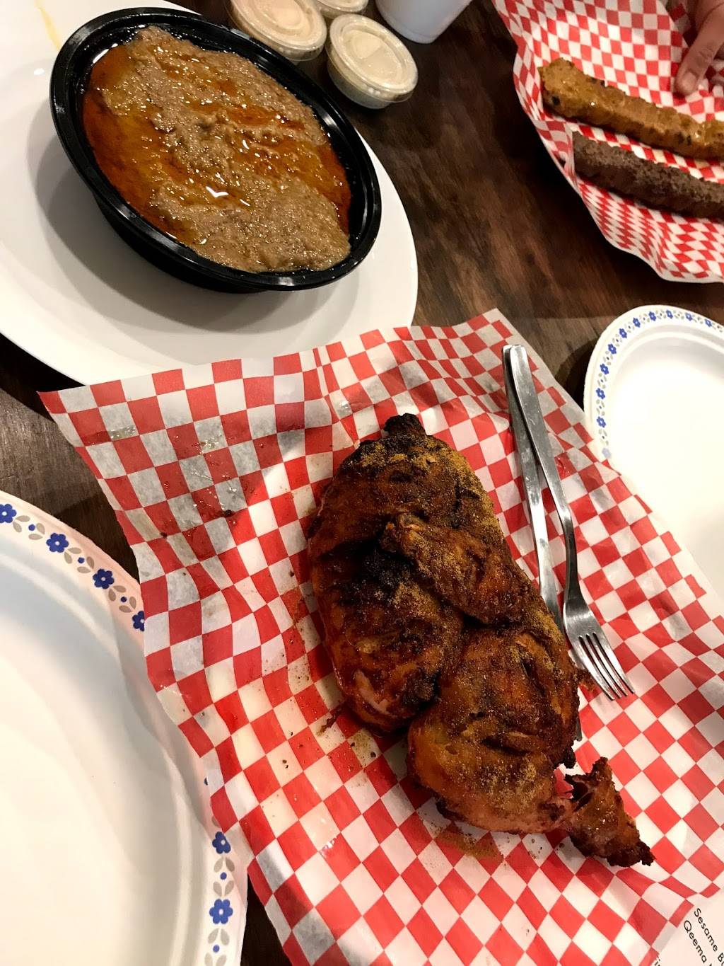 Pattay Khan | restaurant | 400 Dundas St E, Mississauga, ON L5A 1X5, Canada | 9052327576 OR +1 905-232-7576