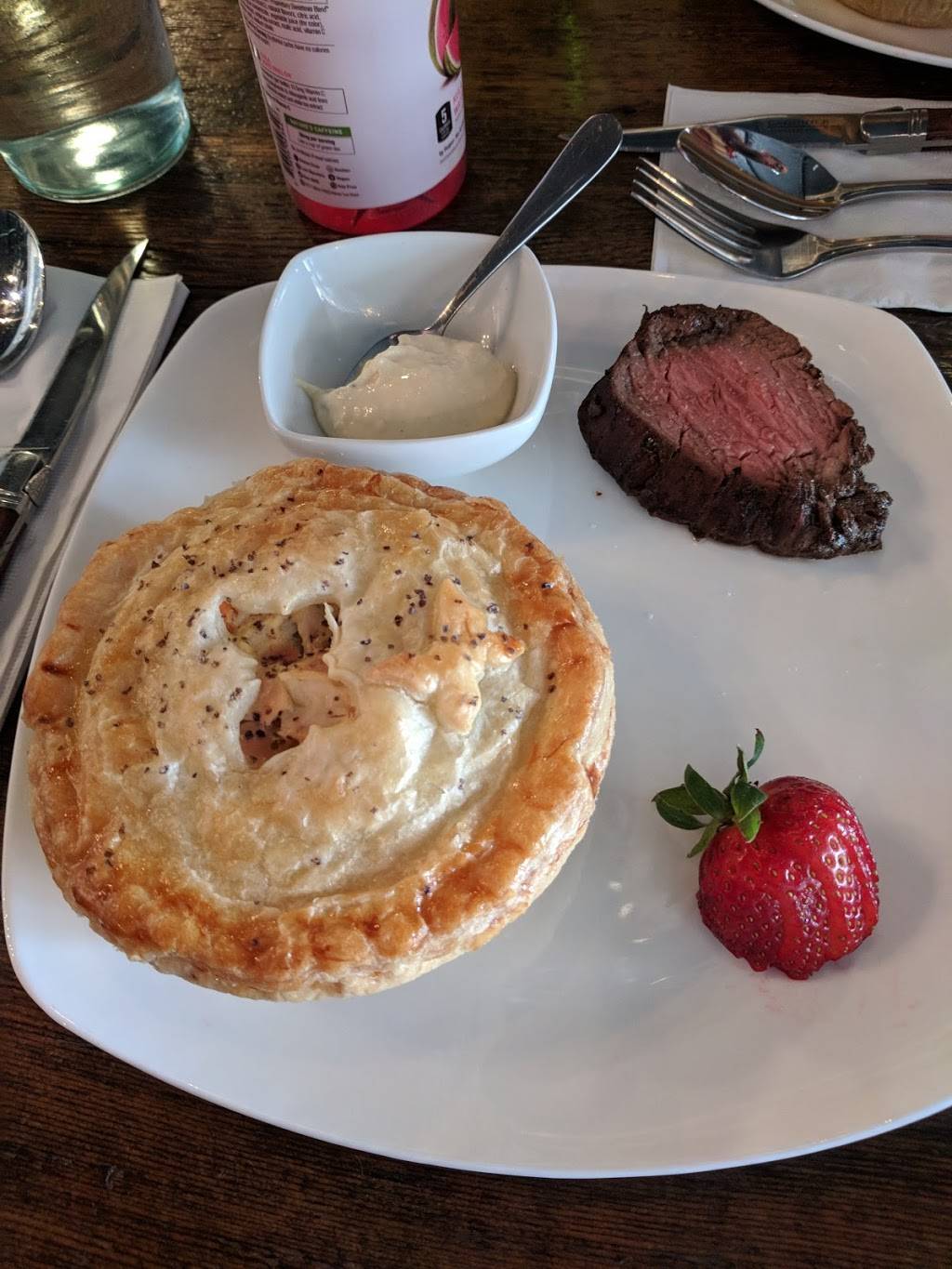 Salt | restaurant | 2188 Kensington Ave, Amherst, NY 14226, USA | 7168390300 OR +1 716-839-0300