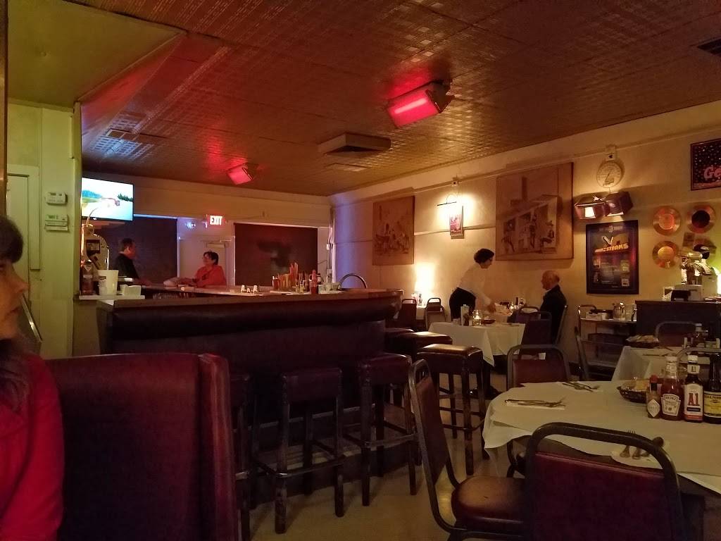 Jacks Grill | restaurant | 1743 California St, Redding, CA 96001, USA | 5302419705 OR +1 530-241-9705