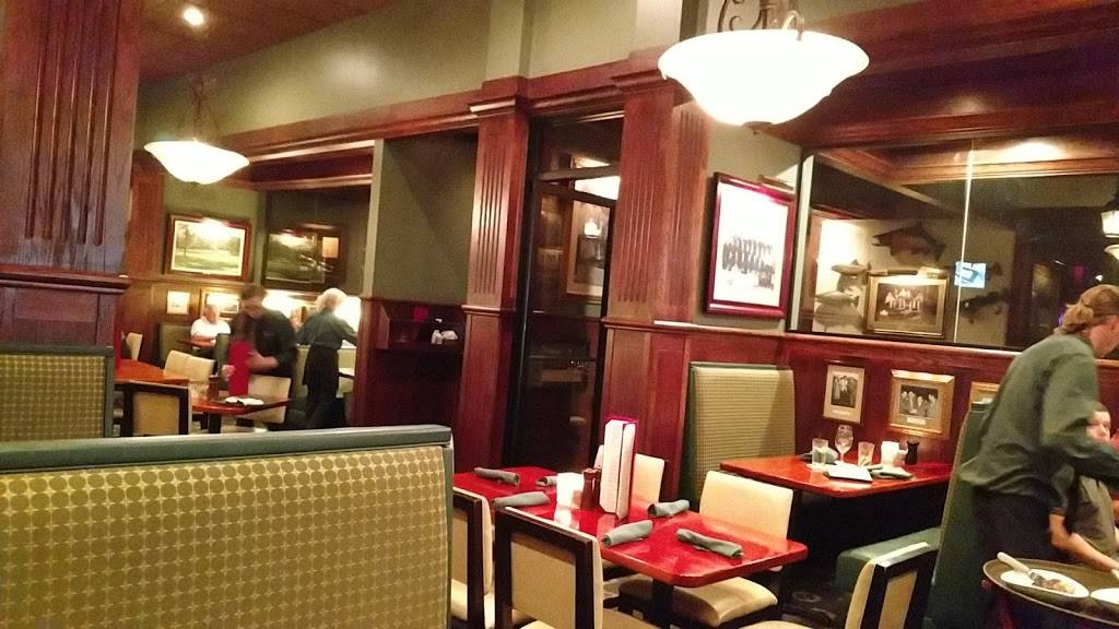 Sam Sneads Oak Grill & Tavern | restaurant | 7 Sylvester C. Formey Dr, Savannah, GA 31408, USA | 9129630797 OR +1 912-963-0797