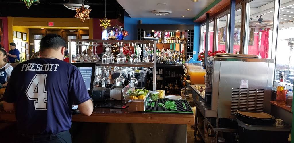 Mannys Lakewood | restaurant | 6465 E Mockingbird Ln, Dallas, TX 75214, USA | 2148241616 OR +1 214-824-1616