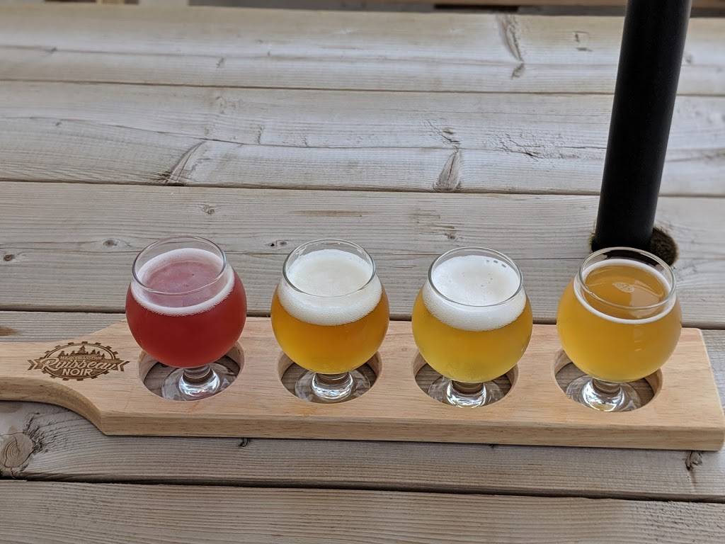 Microbrasserie Ruisseau Noir | restaurant | 3130a Boulevard des Entreprises, Terrebonne, QC J6X 4J8, Canada | 4504772391 OR +1 450-477-2391