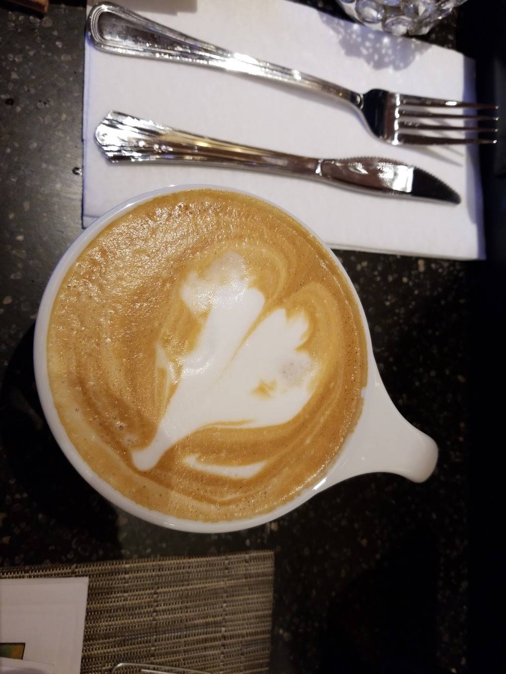 Vesper Tavern | restaurant | Terminal C, Newark, NJ 07114, USA | 8665083558 OR +1 866-508-3558