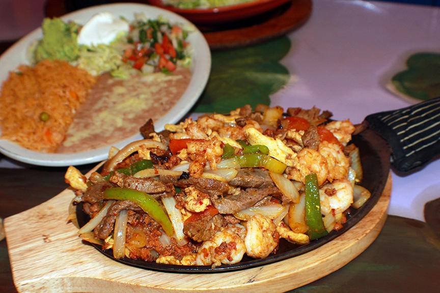 Hacienda Real Mexican Restaurant of Breaux Bridge | restaurant | 1811 Rees St Suite B, Breaux Bridge, LA 70517, USA | 3374421426 OR +1 337-442-1426