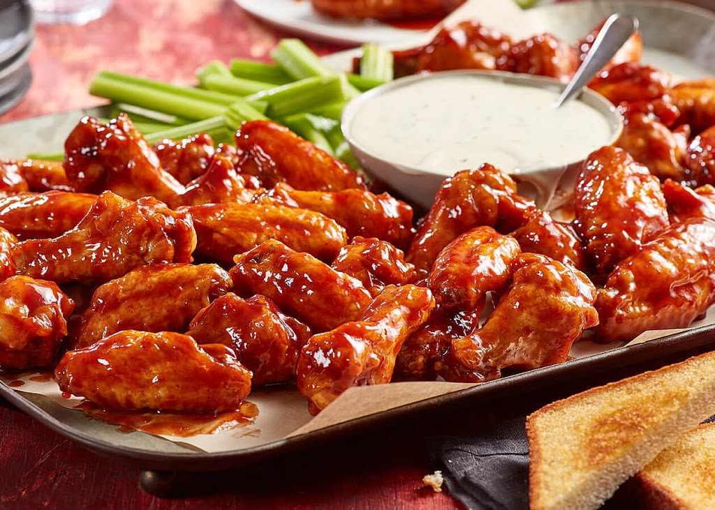 Heavenly Wings | restaurant | 161 Defense Hwy, Annapolis, MD 21401, USA | 3012738986 OR +1 301-273-8986