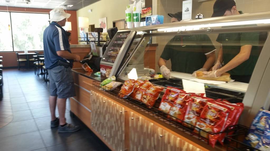 Subway | restaurant | 69060 Vista Chino, Cathedral City, CA 92234, USA | 7603279900 OR +1 760-327-9900