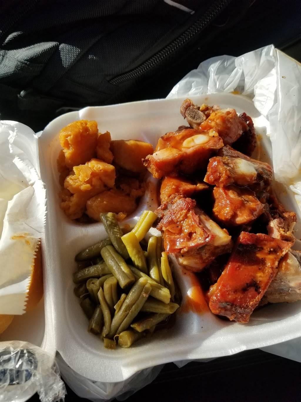 D&D Barbeque & Ribs | restaurant | 1975 Sylvan Rd SW, Atlanta, GA 30310, USA | 4047561177 OR +1 404-756-1177