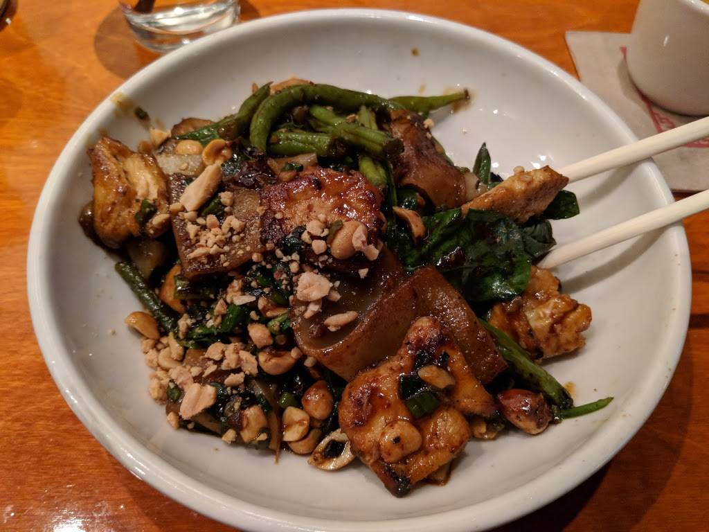 Big Bowl Schaumburg | restaurant | Streets of Woodfield 1950, E Higgins Rd, Schaumburg, IL 60173, USA | 8475178881 OR +1 847-517-8881