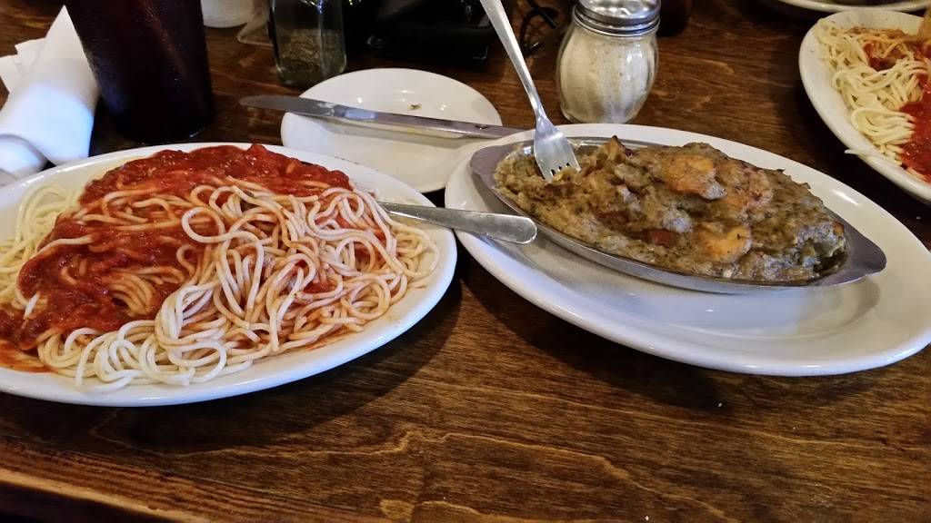 Mandinas Restaurant | restaurant | 3800 Canal St, New Orleans, LA 70119, USA | 5044829179 OR +1 504-482-9179