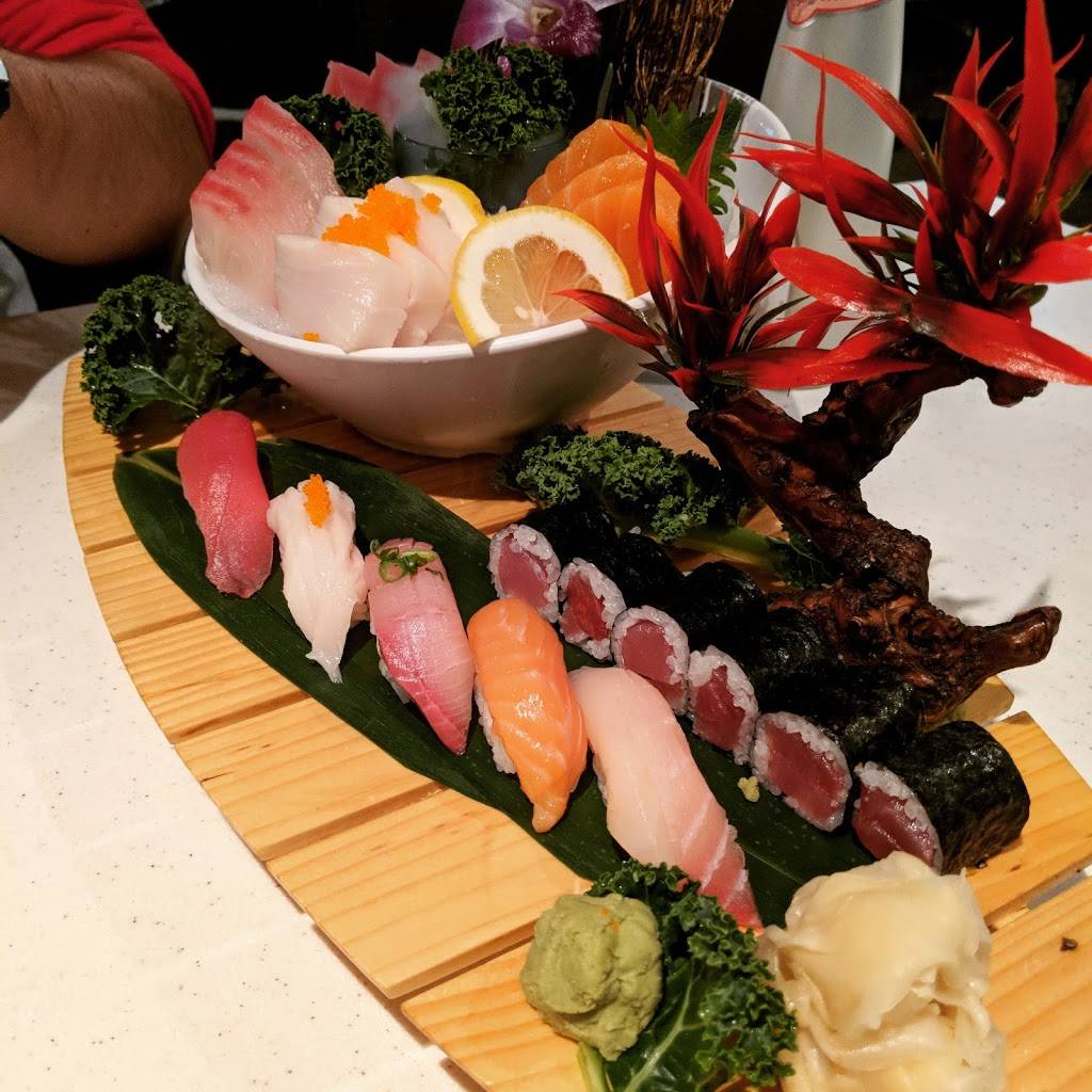 Kawa Japanese | restaurant | 325 W Silver Spring Dr, Milwaukee, WI 53217, USA | 4142495750 OR +1 414-249-5750