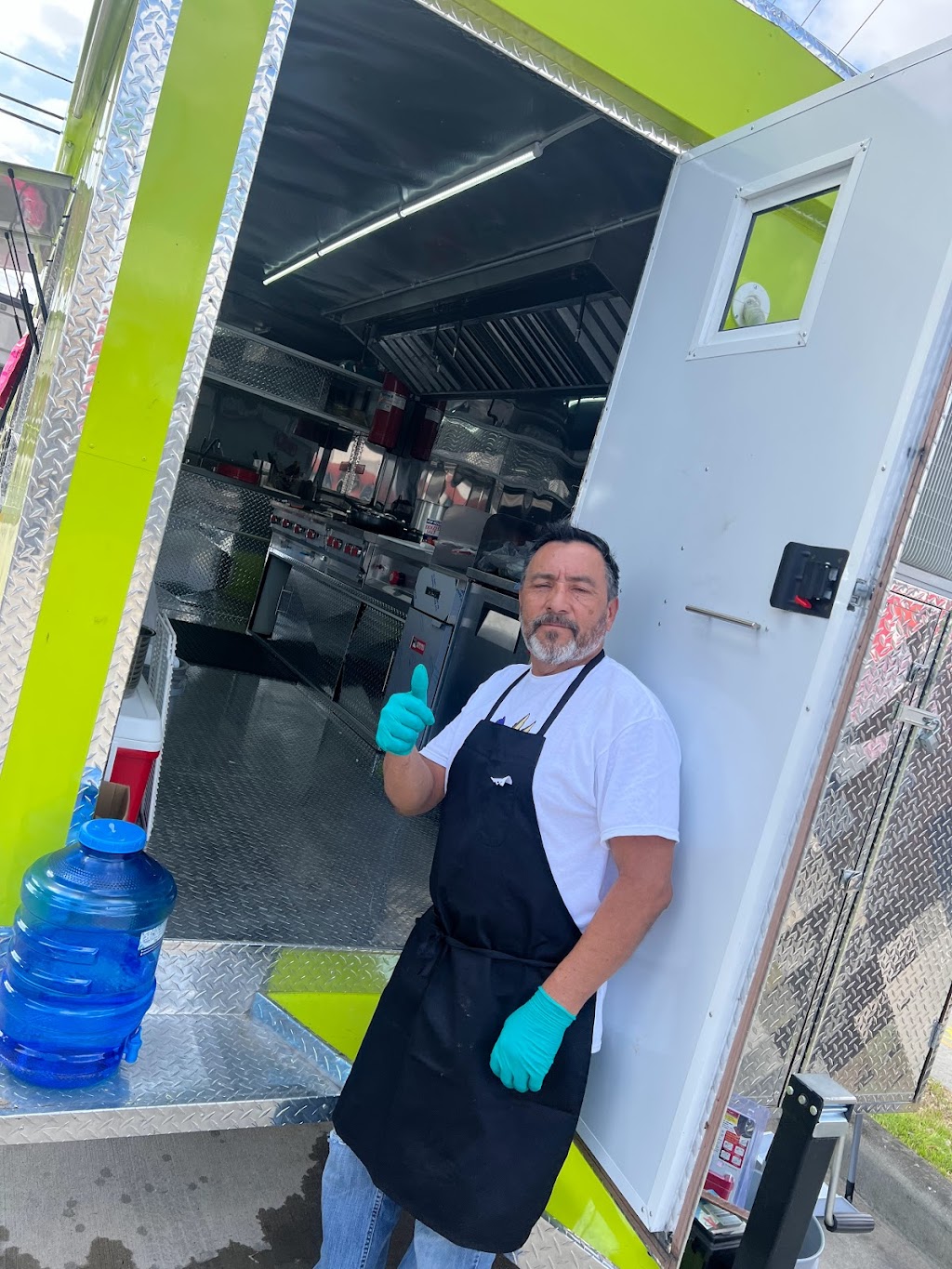 Burricos & More | restaurant | 12038 Veterans Memorial Dr, Houston, TX 77067, USA | 8328992604 OR +1 832-899-2604