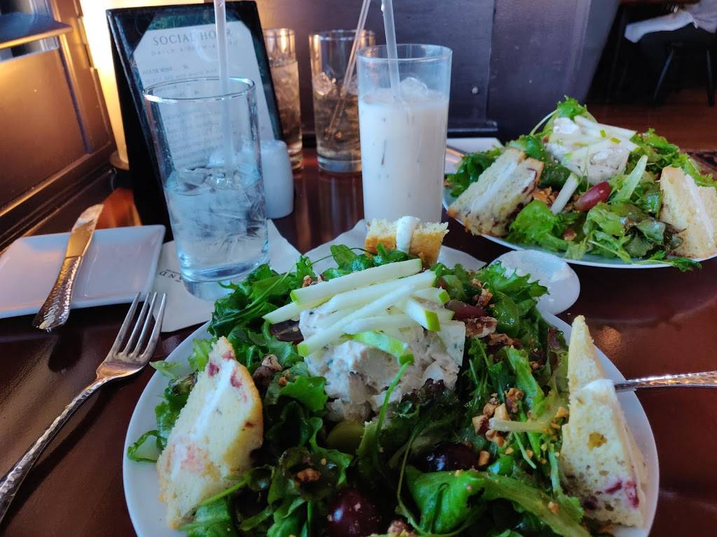 The Tavern at the Bedford Village Inn | restaurant | 2 Olde Bedford Way, Bedford, NH 03110, USA | 6034722001 OR +1 603-472-2001