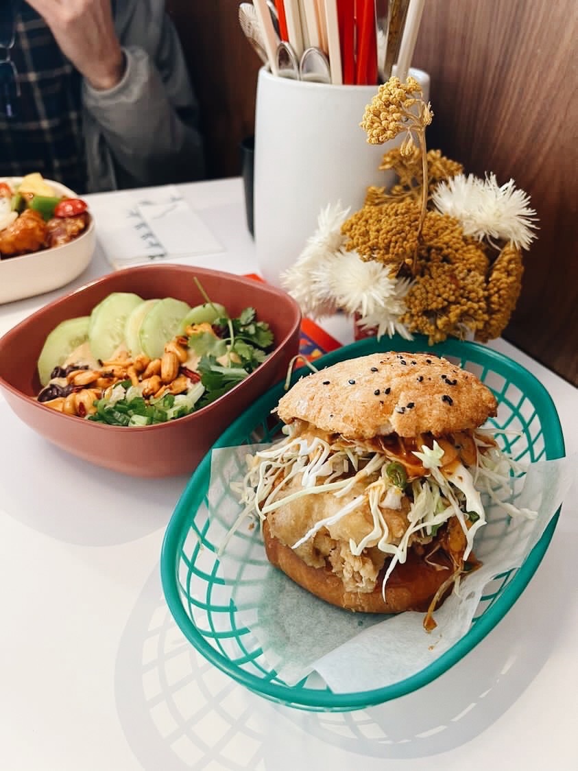 Mamahuhu | meal delivery | 3991 24th St, San Francisco, CA 94114, USA | 4153747012 OR +1 415-374-7012