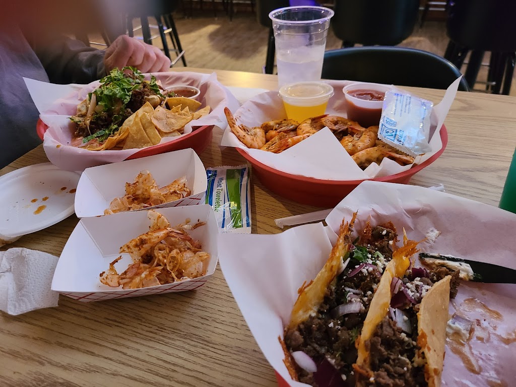 Lighthouse Sports Bar | restaurant | 47170 North Carolina Hwy 12, Buxton, NC 27920, USA | 2529950196 OR +1 252-995-0196