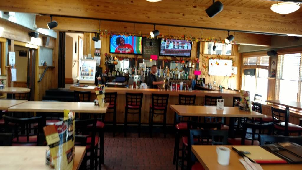 Cole Farms Restaurant & Pub | restaurant | 64 Lewiston Rd, Gray, ME 04039, USA | 2076574714 OR +1 207-657-4714