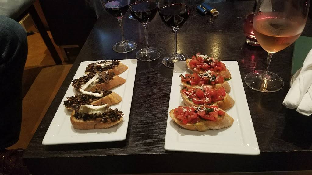 La Dolce Vita Wine Lounge | restaurant | 151 Petaluma Blvd S, Petaluma, CA 94952, USA | 7077636363 OR +1 707-763-6363