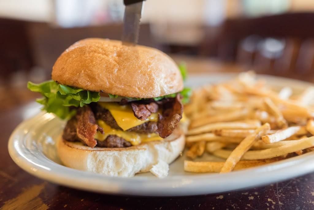 Tiger Country Cafe | restaurant | 405 W Bradford St, Troup, TX 75789, USA | 9038423620 OR +1 903-842-3620