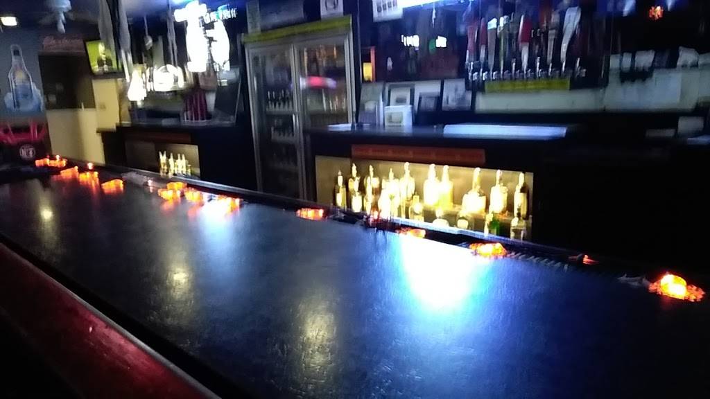 The Dive - Bar & Kitchen | restaurant | 5801 S Palo Verde Rd, Tucson, AZ 85706, USA | 5203674649 OR +1 520-367-4649