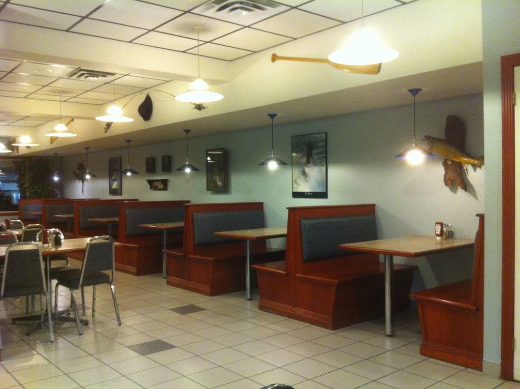 Pat & Hanks Fish & Chips | restaurant | 12213 Tecumseh Rd E, Windsor, ON N8N 1M3, Canada | 5197390638 OR +1 519-739-0638