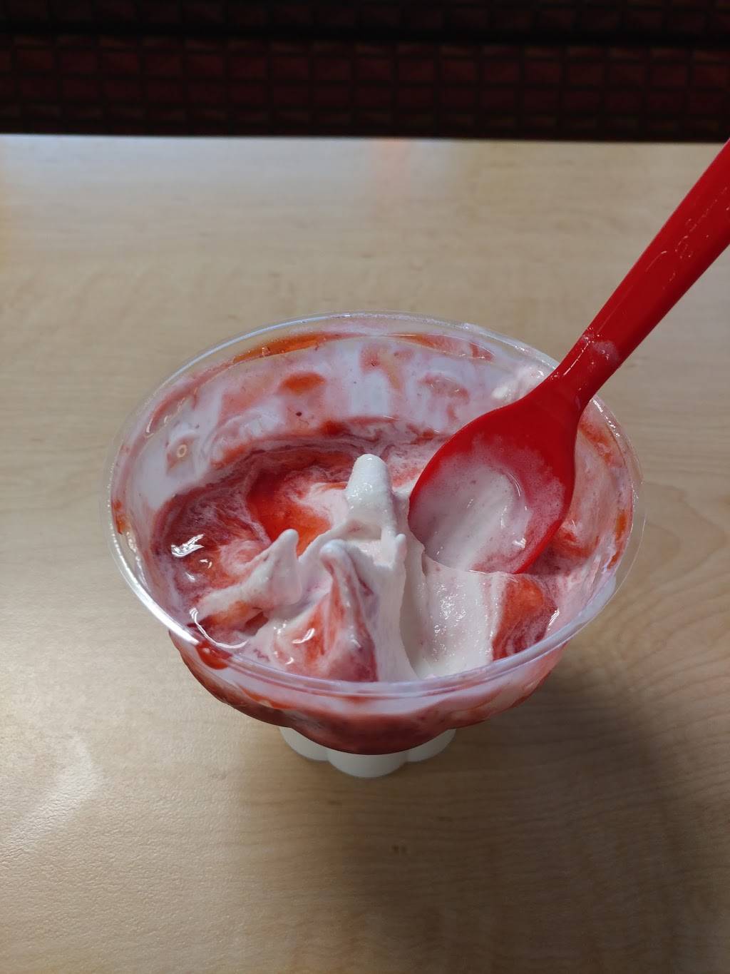 Dairy Queen Grill & Chill | restaurant | 2208 N Kansas Ave, Hastings, NE 68901, USA | 4024630132 OR +1 402-463-0132