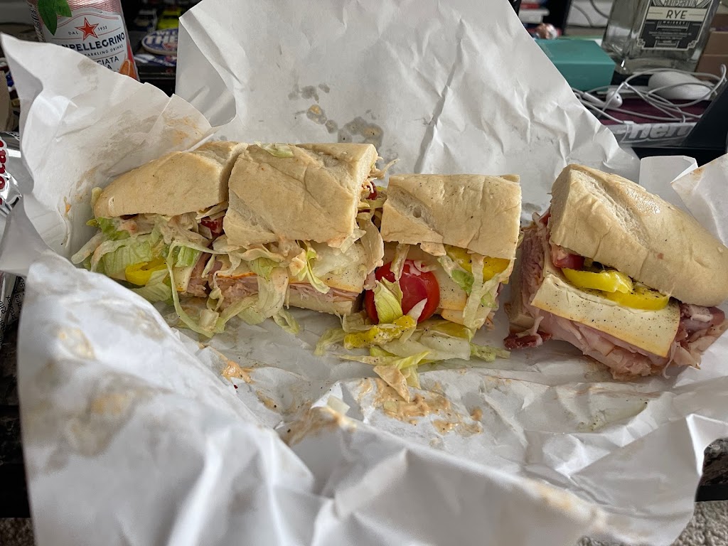 Babes Corner | restaurant | 800 E Michigan Ave, Lansing, MI 48912, USA | 5179399598 OR +1 517-939-9598