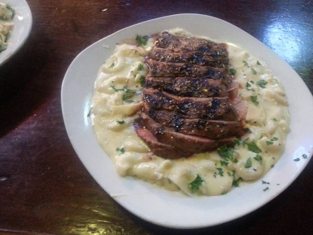 Brick House Barbeque | restaurant | 49 S Central Park, Jacksonville, IL 62650, USA | 2172454587 OR +1 217-245-4587