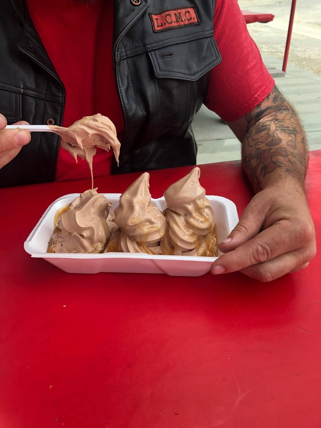 Portola Frosty | restaurant | 281 W Sierra Ave, Portola, CA 96122, USA | 5308325345 OR +1 530-832-5345