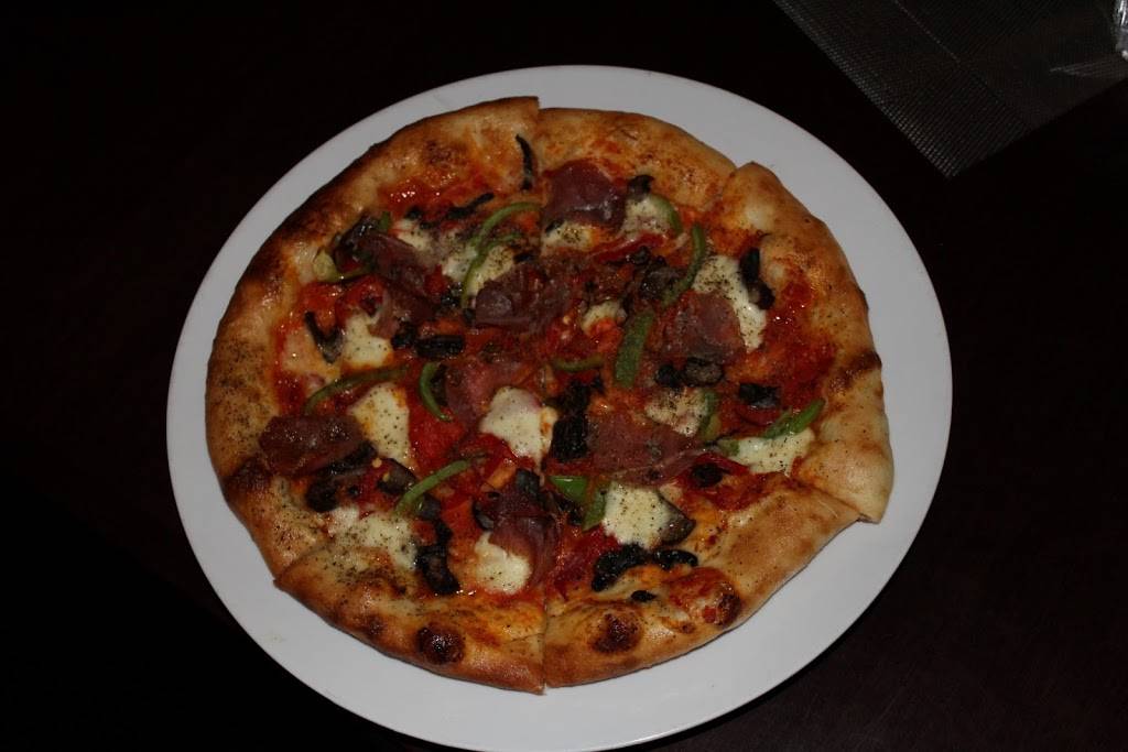 Bocconcini | restaurant | 1140 Southdale Rd W, London, ON N6P 0E1, Canada | 5196017799 OR +1 519-601-7799