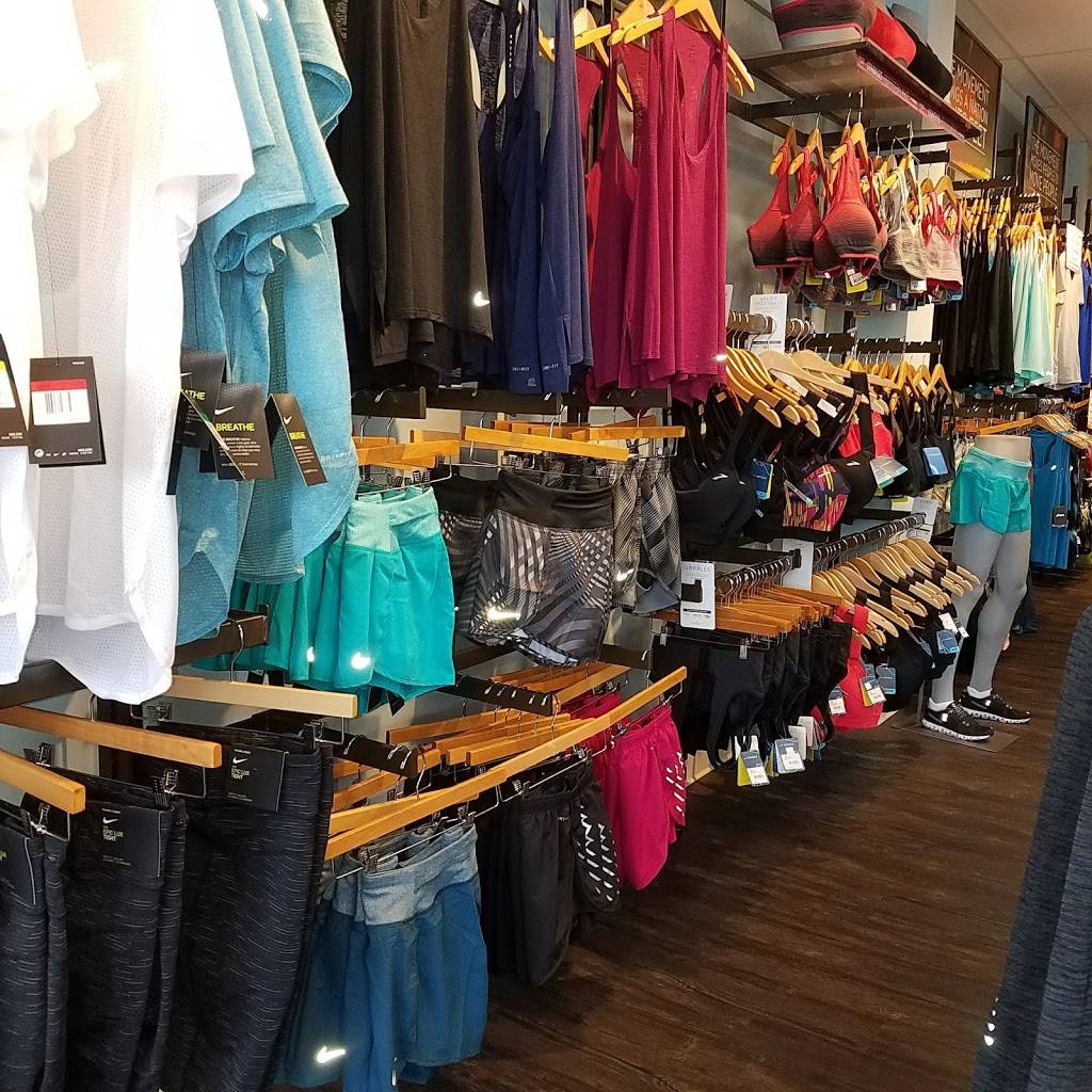 The Longmeadow Shops | shopping mall | 690 Bliss Rd, Longmeadow, MA 01106, USA | 4135670098 OR +1 413-567-0098