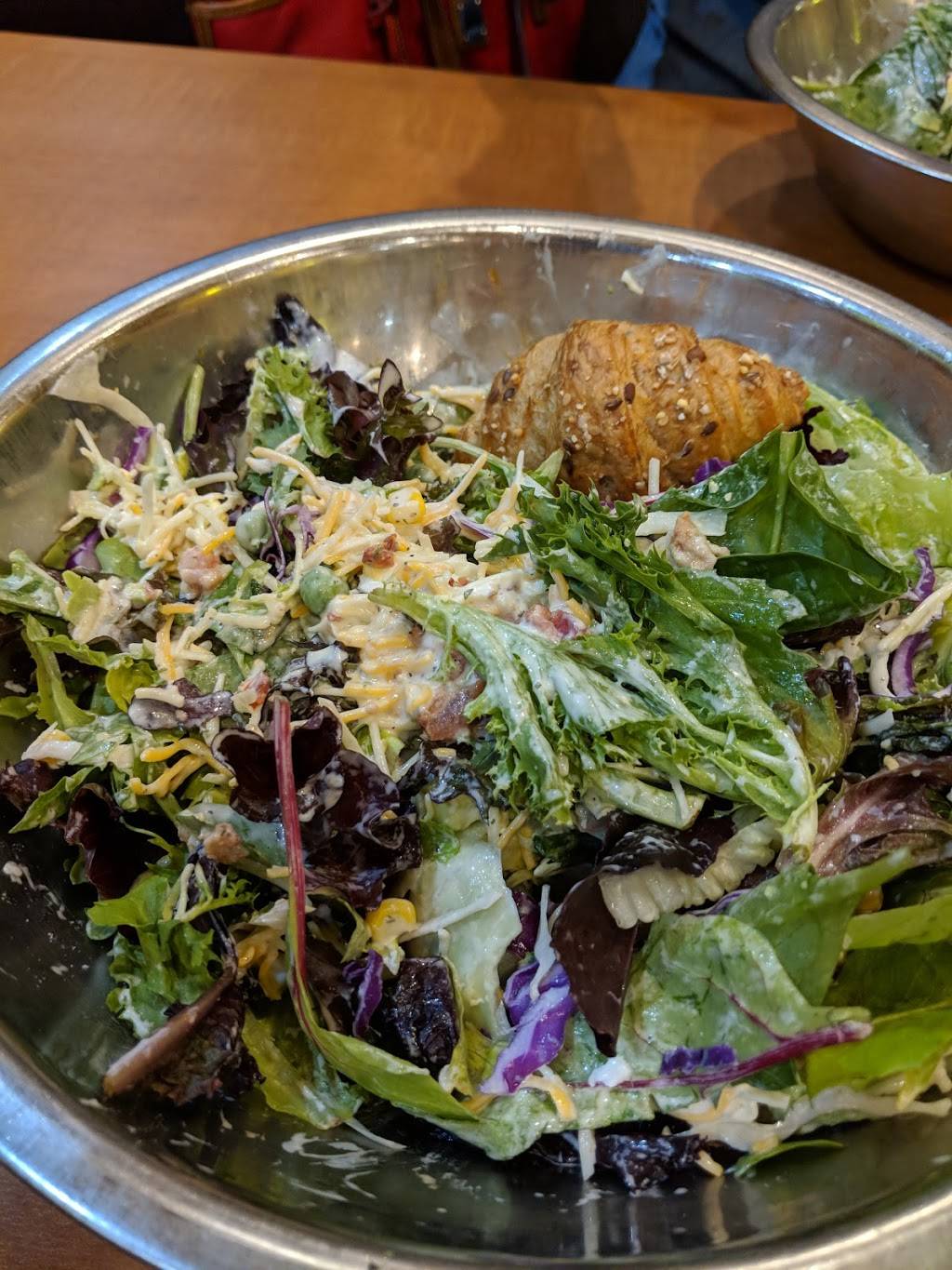 Salata | restaurant | 303 Memorial City Way Suite 728, Houston, TX 77024, USA | 8326685325 OR +1 832-668-5325