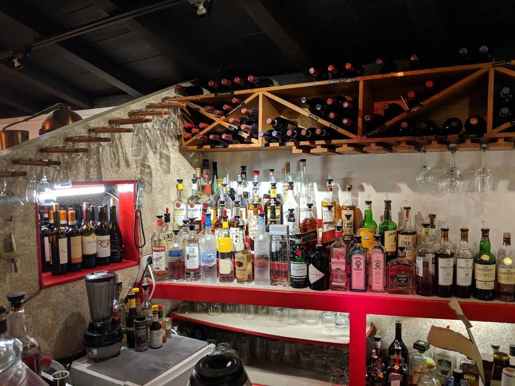 Café Fina | restaurant | 47 Fishermans Wharf #1, Monterey, CA 93940, USA | 8313725200 OR +1 831-372-5200