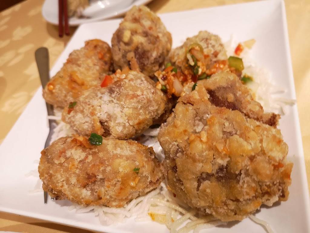 Golden Jade Restaurant | restaurant | 820 Denison St, Markham, ON L3R 3K5, Canada | 9059478282 OR +1 905-947-8282