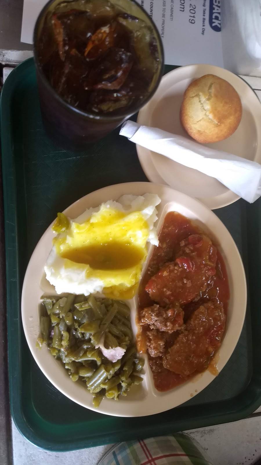 Pierces Country Cooking | restaurant | 610 W Fairview Ave, Montgomery, AL 36105, USA | 3342656068 OR +1 334-265-6068