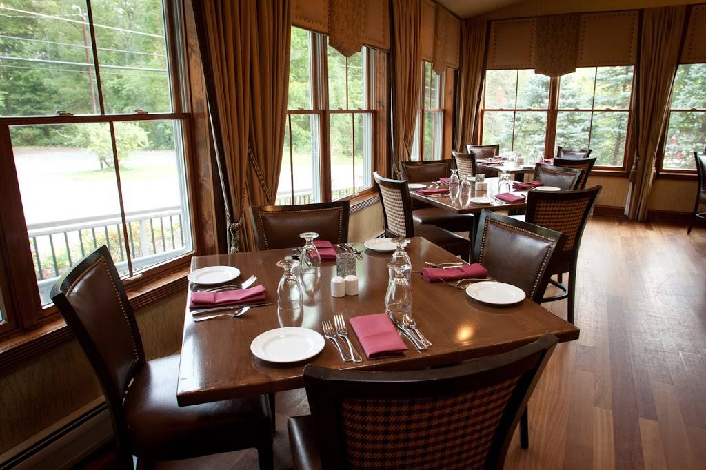 The Frogtown Chophouse | restaurant | 472 Upper Swiftwater Rd, Swiftwater, PA 18370, USA | 5708954460 OR +1 570-895-4460