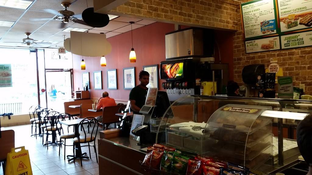 Subway | restaurant | 5469 Sheridan Dr, Williamsville, NY 14221, USA | 7168391515 OR +1 716-839-1515