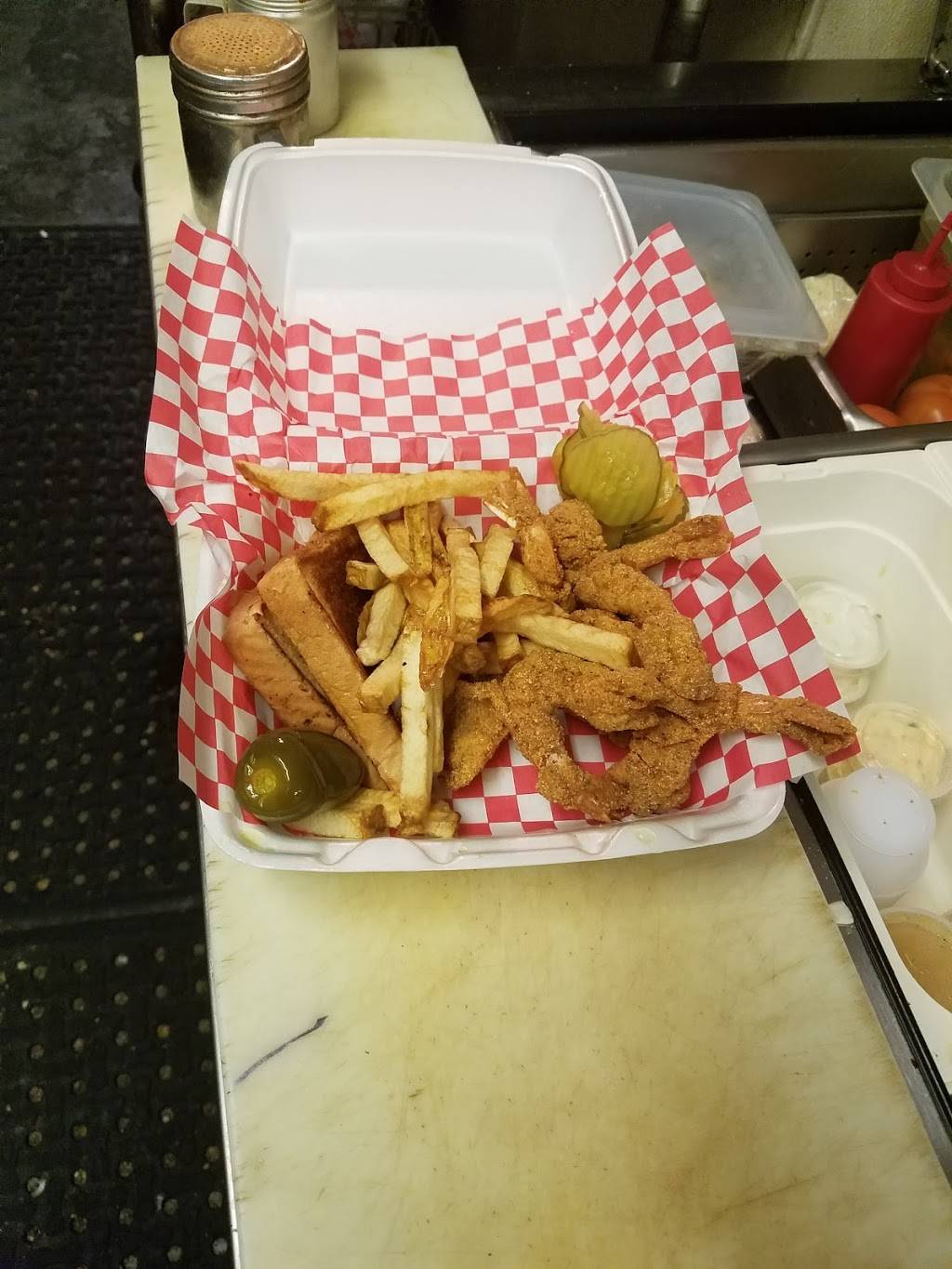 Good Luck BBQ and Burgers | restaurant | 4800 Dolphin Rd, Dallas, TX 75223, USA | 2148262727 OR +1 214-826-2727