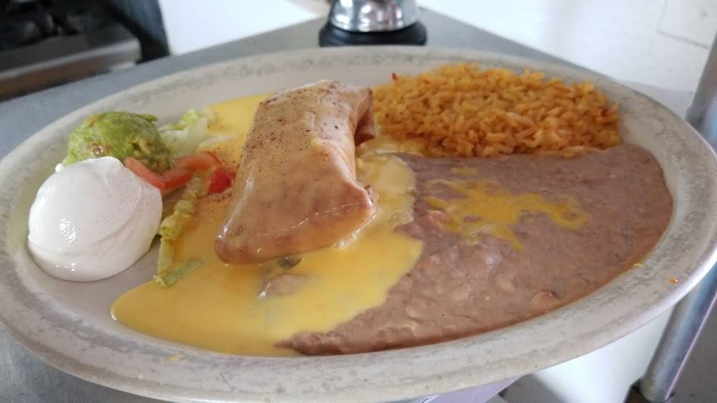 San Luis Tex Mex Restaurant | restaurant | 1017 N Center St, Bonham, TX 75418, USA | 9035832508 OR +1 903-583-2508
