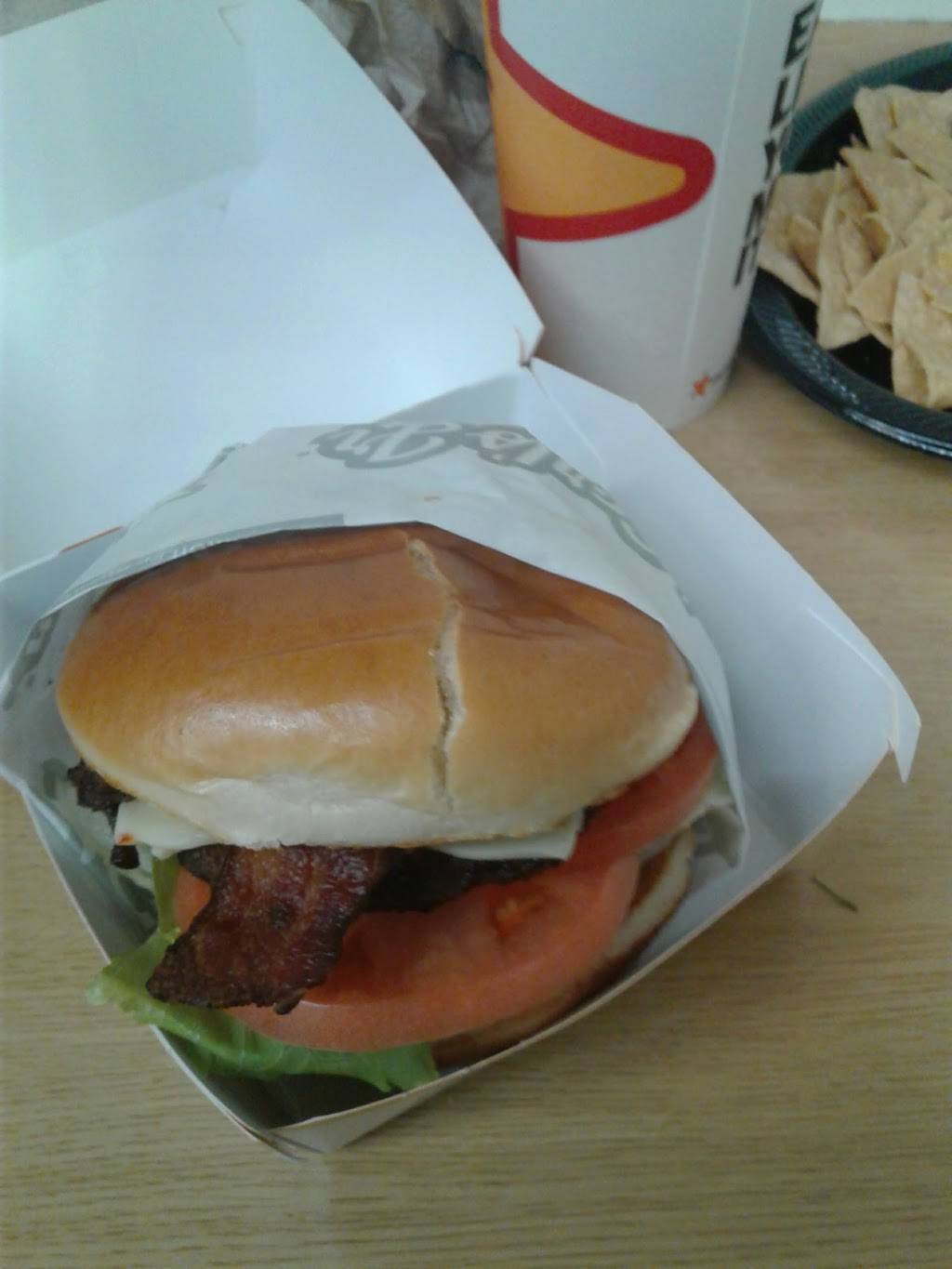 Carls Jr. | restaurant | 6310 Platt Ave, Woodland Hills, CA 91367, USA | 8188840783 OR +1 818-884-0783